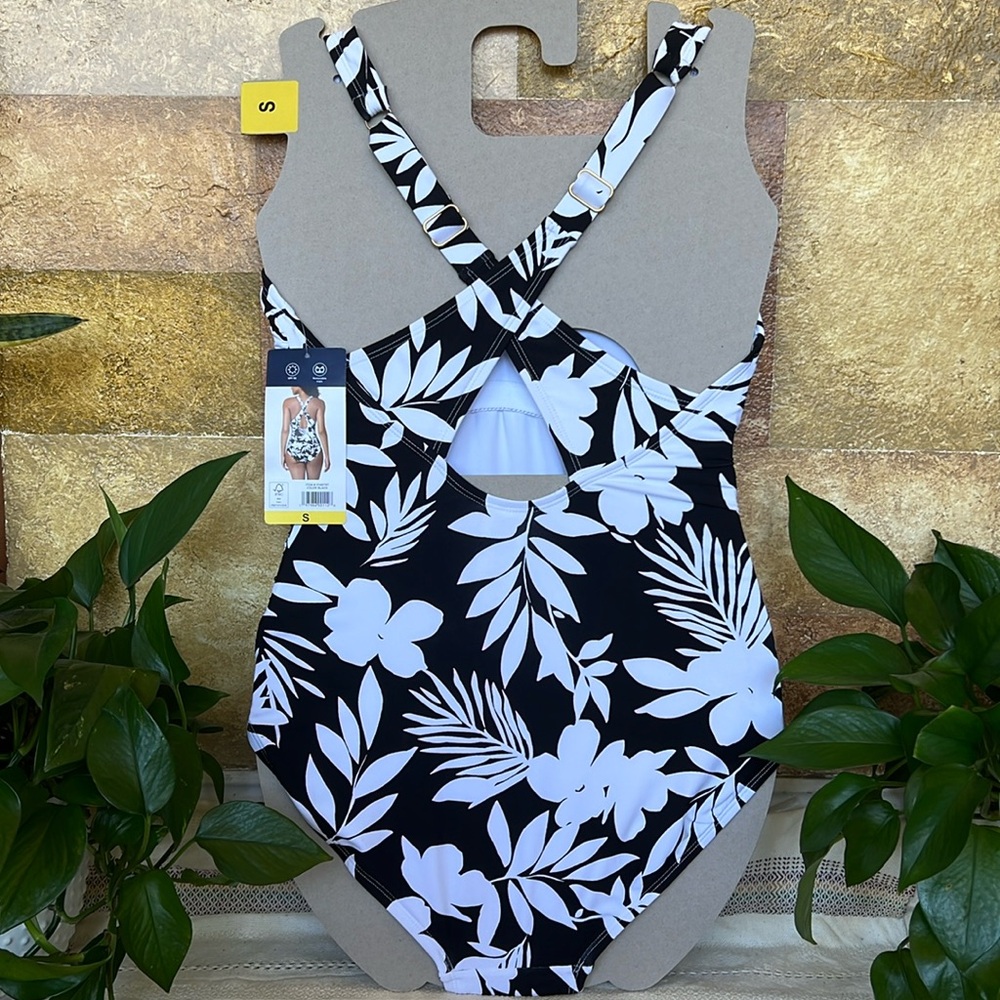 NEW Lands’ End One-Piece Women’s Black/White Floral Swimsuit UPF 50, Size Small - Picture 4 of 6